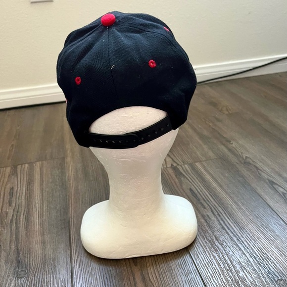 Black and Red Italia Cap - Picture 4 of 9